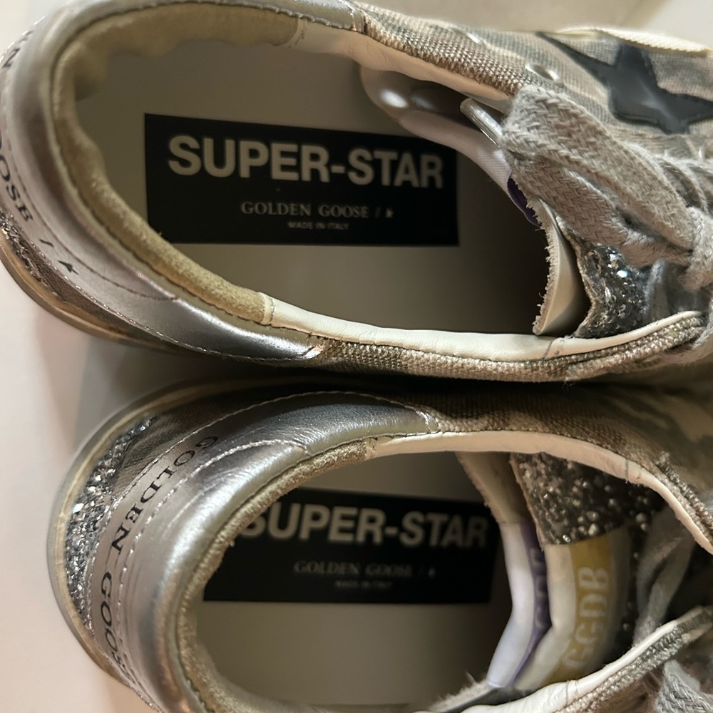 Golden Goose Camo Black Star 39 HTF Sneakers with Orange Soles! - Picture 4 of 11
